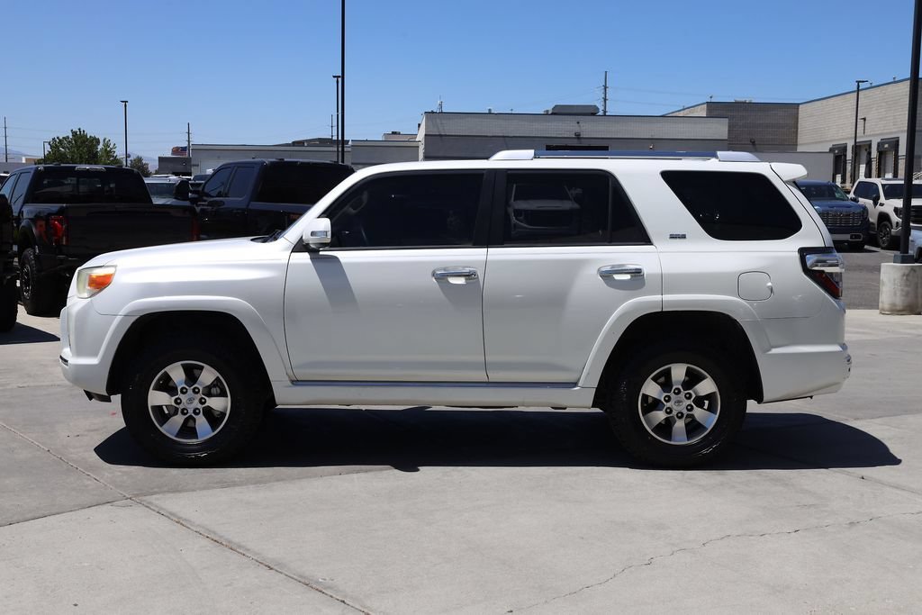 Used 2013 Blizzard Pearl Toyota SR5 image 3