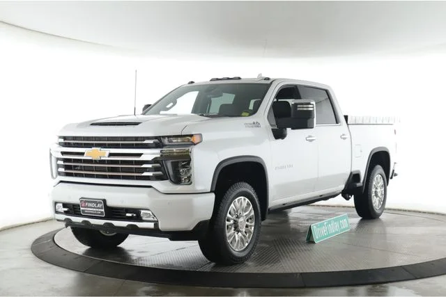 Used 2022 White Chevrolet High Country image 10