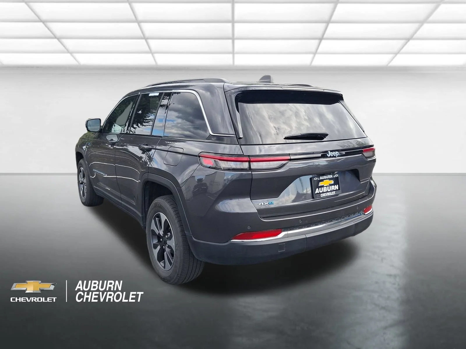 Used 2024 Gray Jeep 4xe image 5