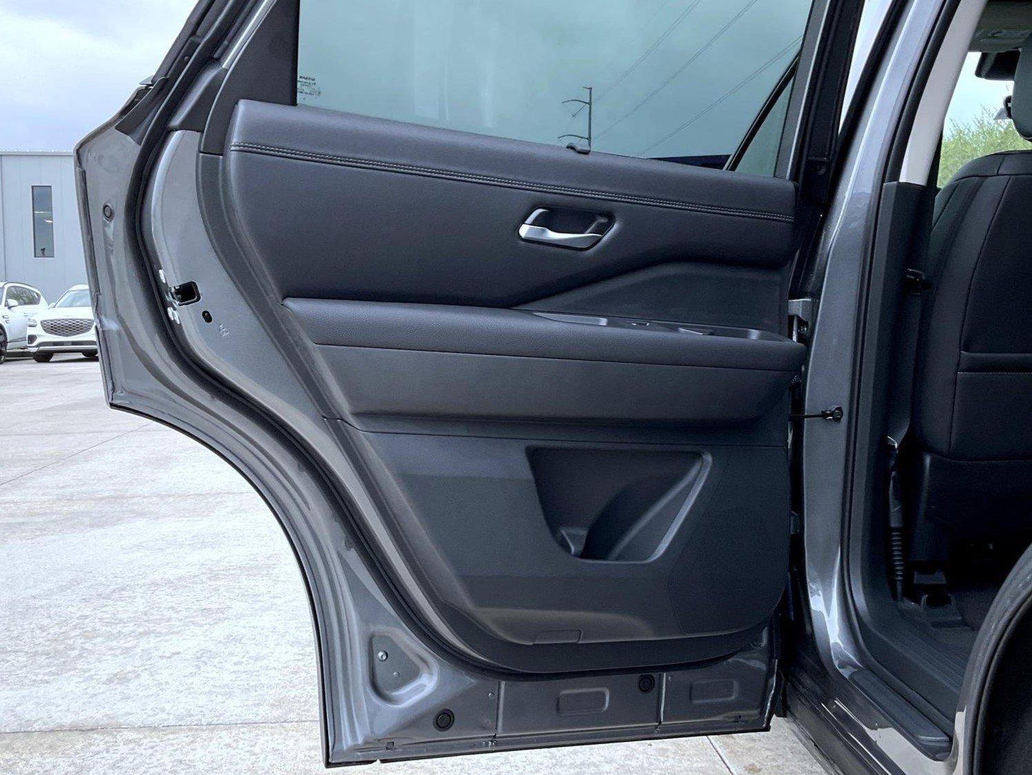 New 2026 Gun Metallic Nissan Platinum image 23