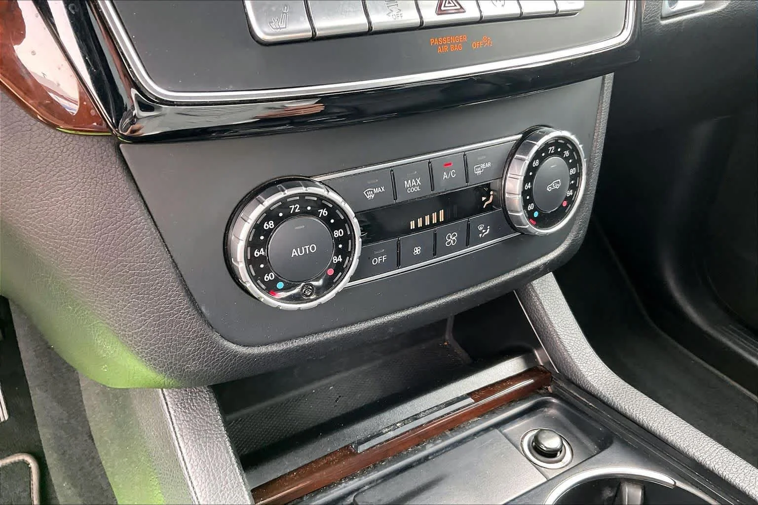 Used 2019 Brilliant Blue Metallic Mercedes-Benz GLS 450 image 33