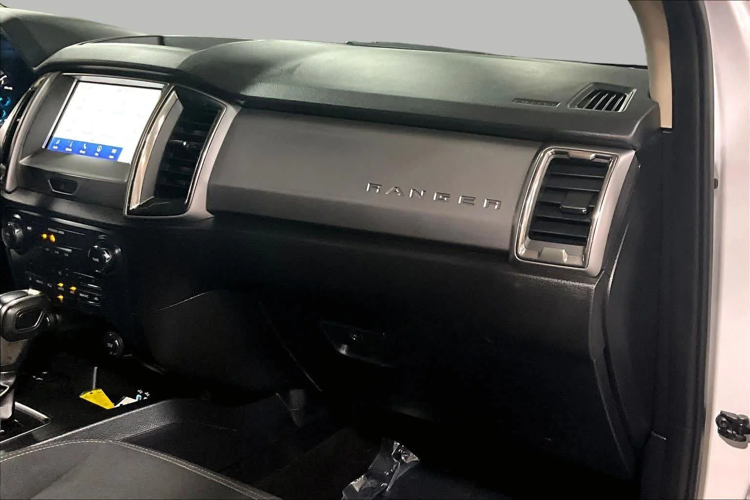 Certified Used 2021 Oxford White Ford XLT image 19
