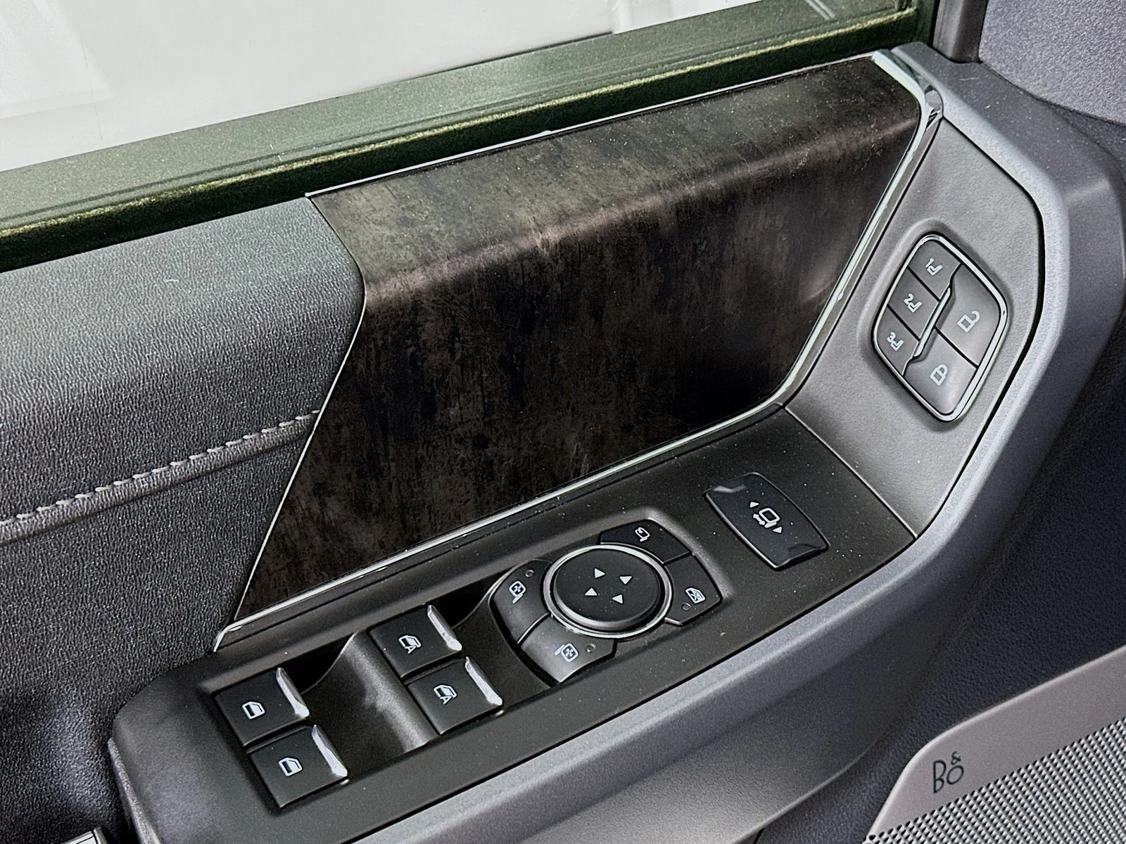 2023 Ford F-450 Super Duty Lariat - Photo 18