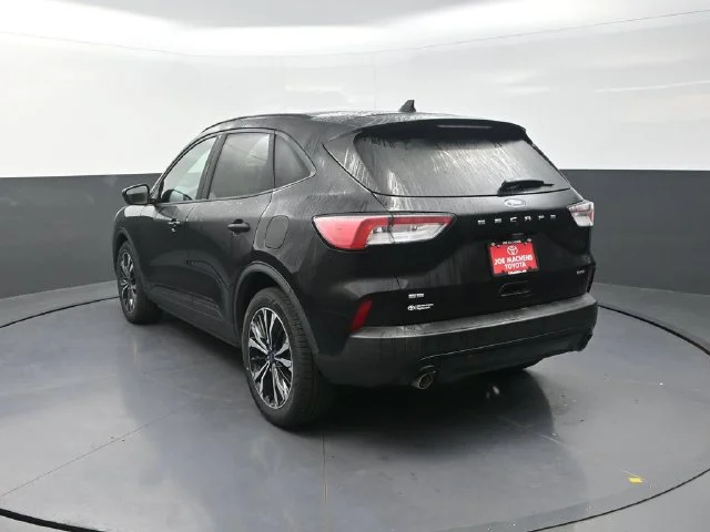 Used 2021 Black Ford SE image 6