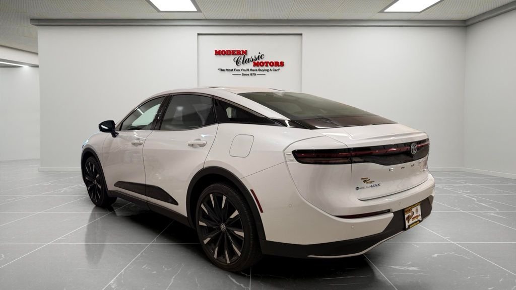 Used 2026 White Toyota Platinum image 5