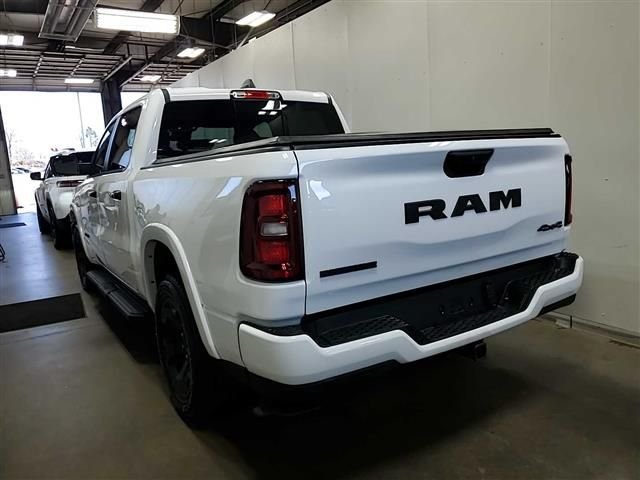 Used 2025 White Ram Big Horn/Lone Star image 5