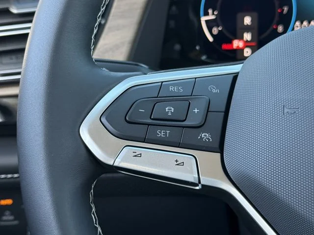 New 2026 Silver Volkswagen 2.0T SE w/Technology image 10