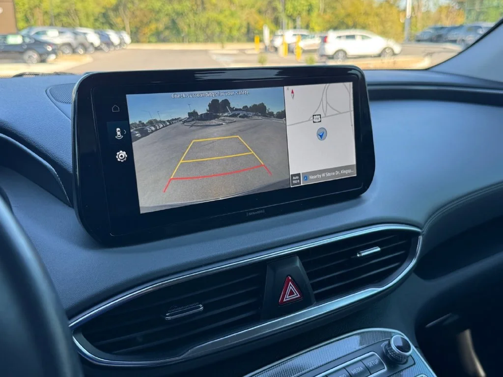 Used 2023 Gray Hyundai SEL image 29