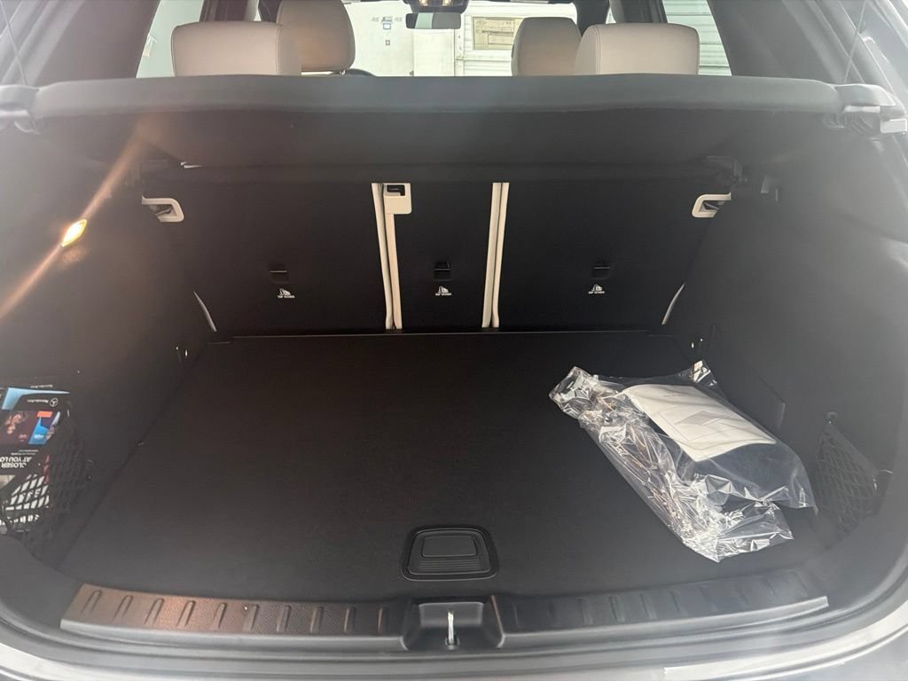 New 2026 Mountain Grey Metallic Mercedes-Benz GLA 250 image 57