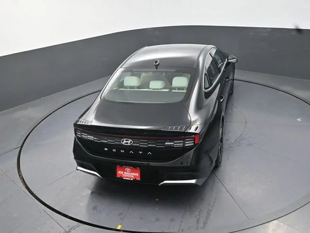 Used 2024 Black Hyundai SEL image 28