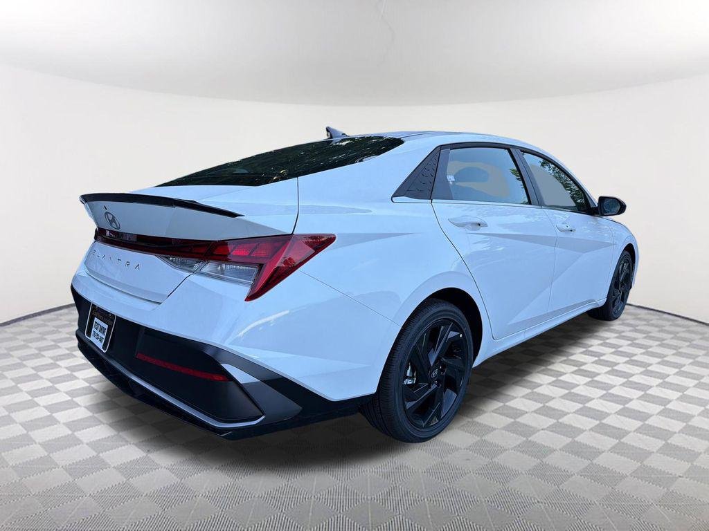 New 2026 White Hyundai SEL Sport image 5