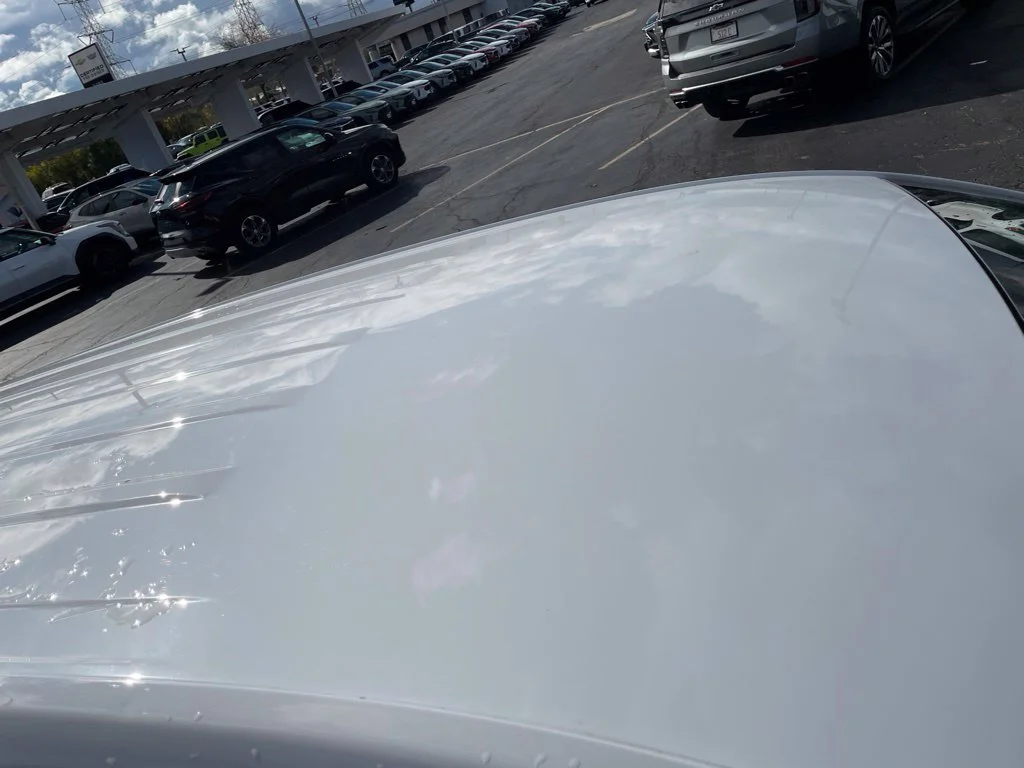 Used 2022 White Chevrolet LT image 9