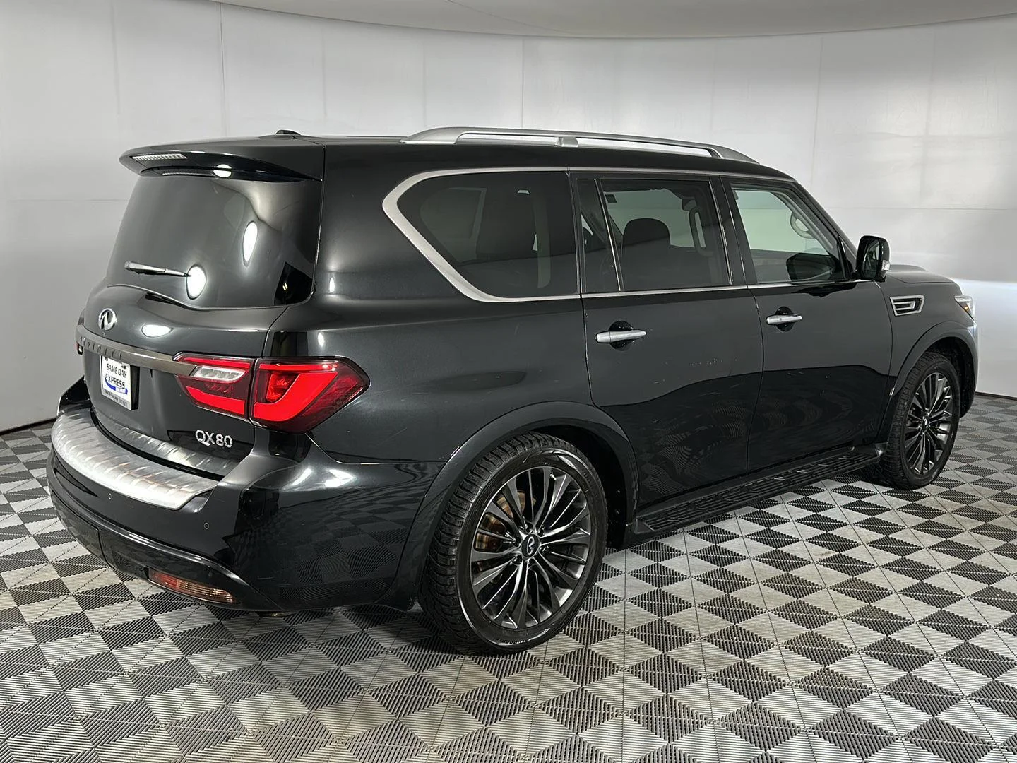Used 2021 Mineral Black INFINITI PREMIUM SELECT image 31