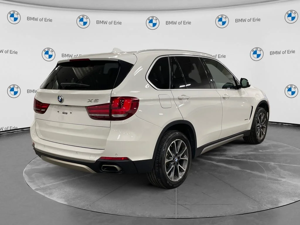 Used 2018 Alpine White BMW xDrive35i image 5