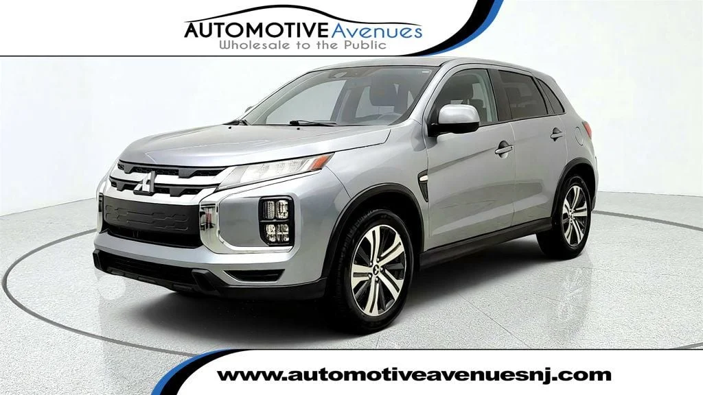 Used 2024 Mercury Gray Metallic Mitsubishi ES 2.0 AWC image 1