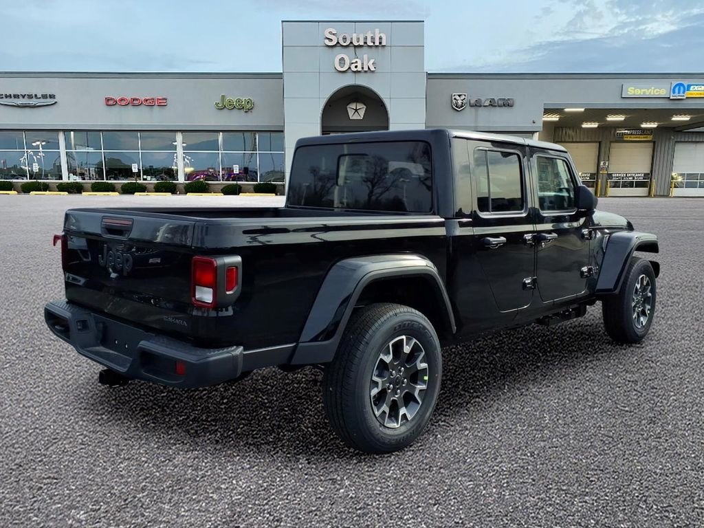 New 2026 Black Clear-Coat Exterior Paint Jeep Sahara image 3