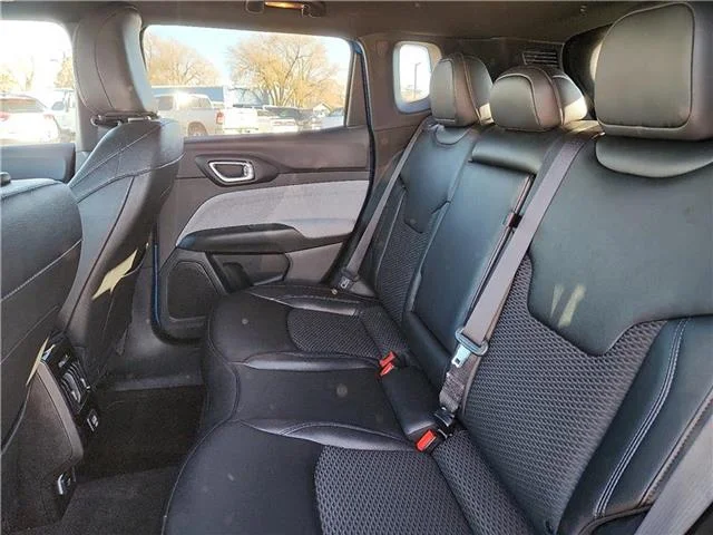 Used 2024 Blue Jeep Latitude 4x4 image 10