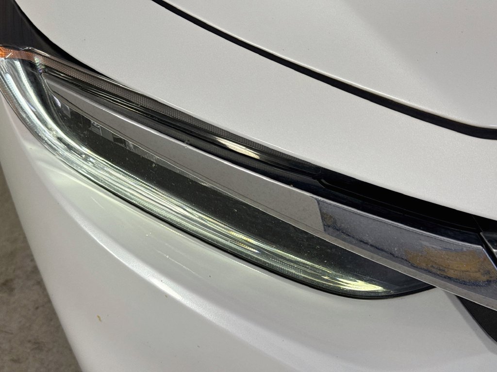 Certified Used 2022 Platinum White Pearl Honda EX image 35