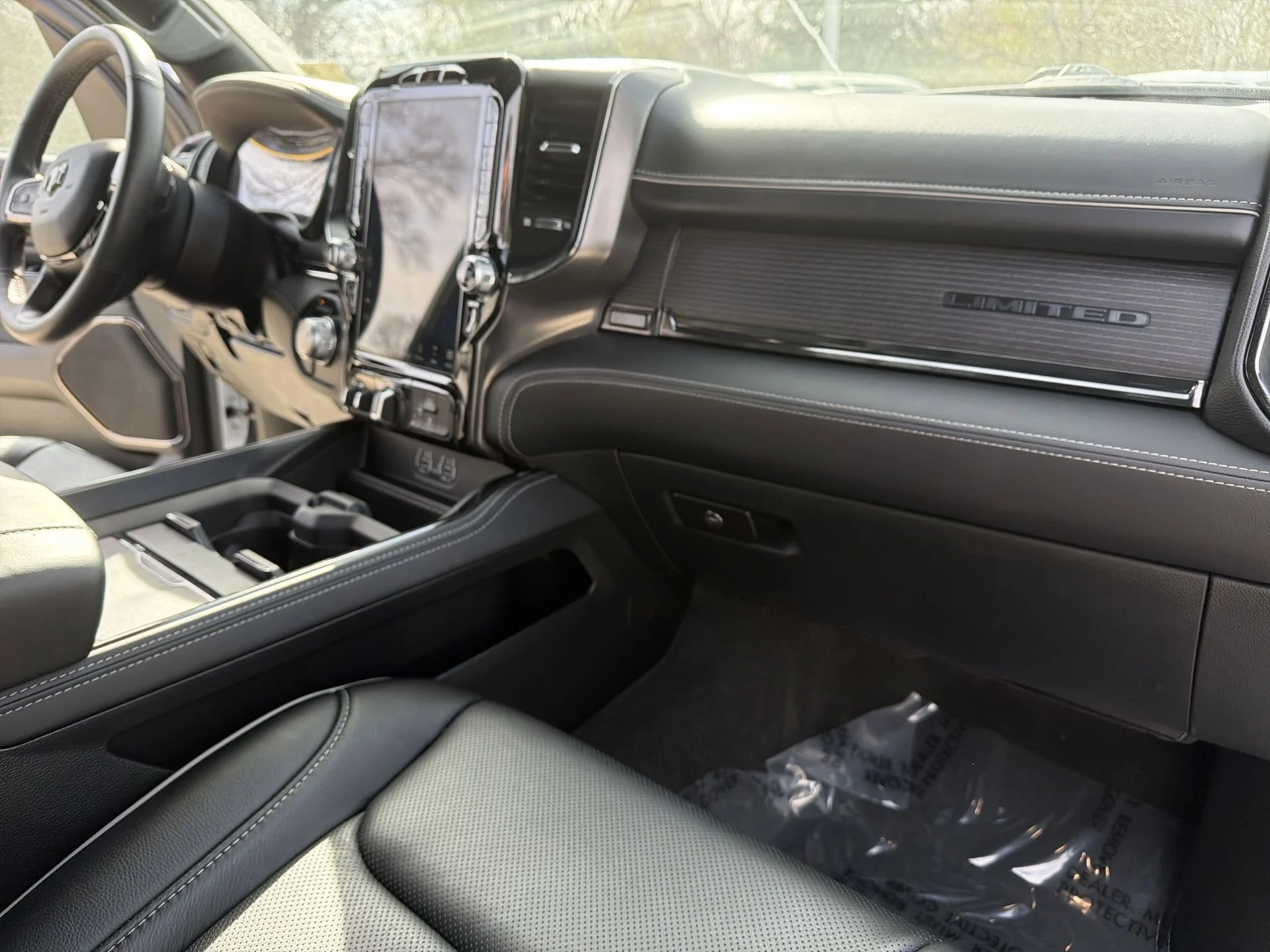 2024 RAM Ram 1500 Pickup Limited - Photo 32