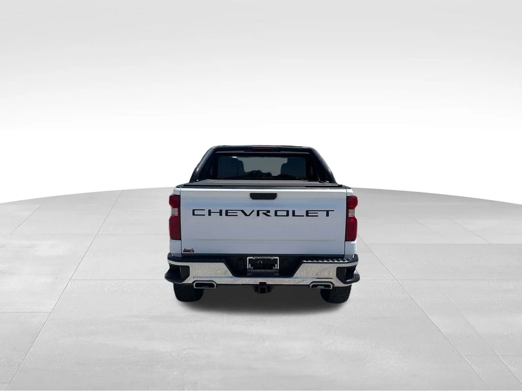 Used 2020 White Chevrolet LT image 5