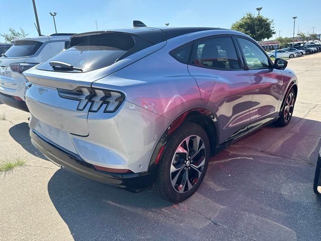 Used 2022 Blue Ford Premium image 4