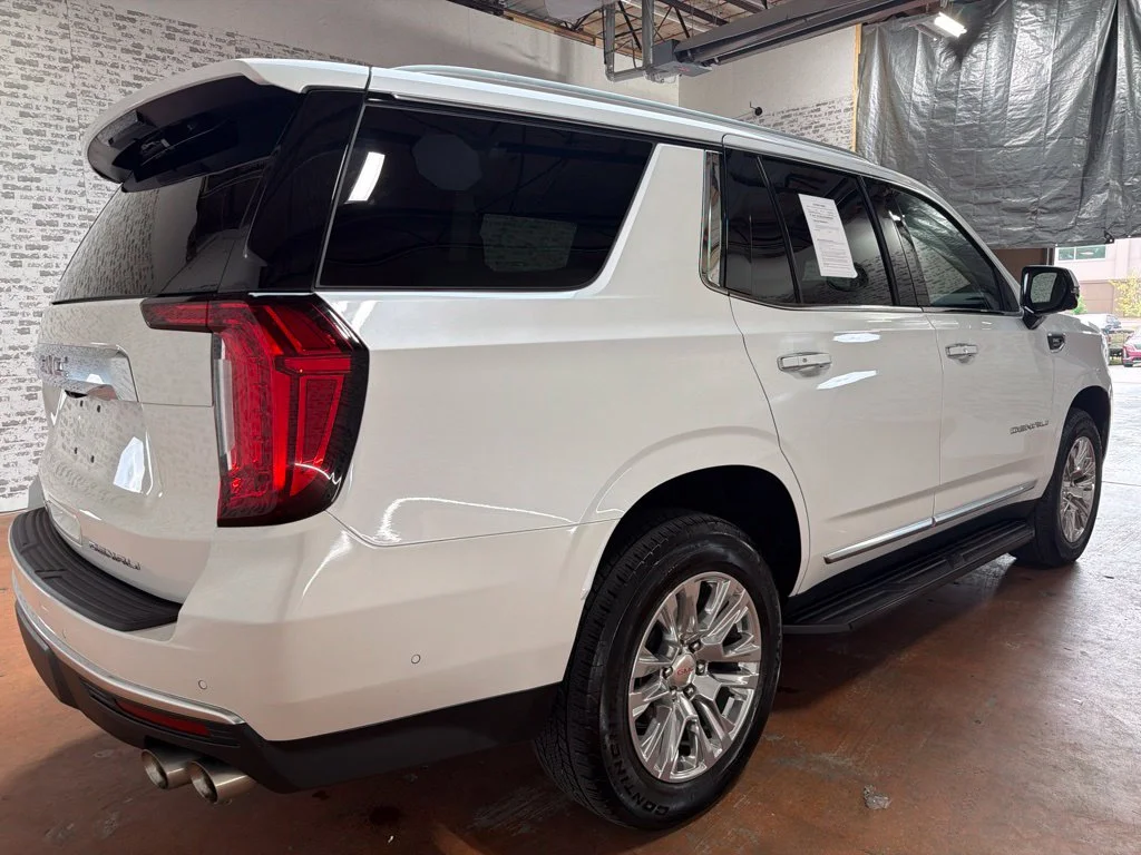 Used 2024 White Frost Tricoat GMC Denali image 7