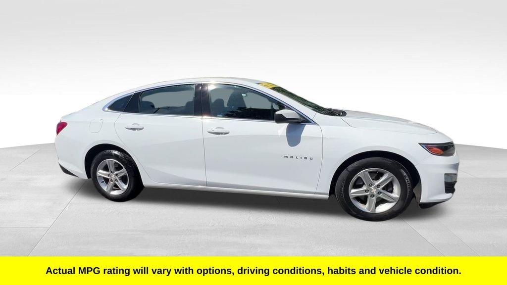 Used 2023 Summit White Chevrolet LS image 9