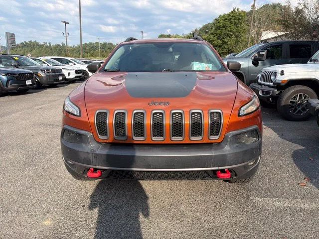 Used 2015 Orange Jeep Trailhawk image 8