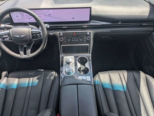 Used 2025 White Genesis 2.5T image 16
