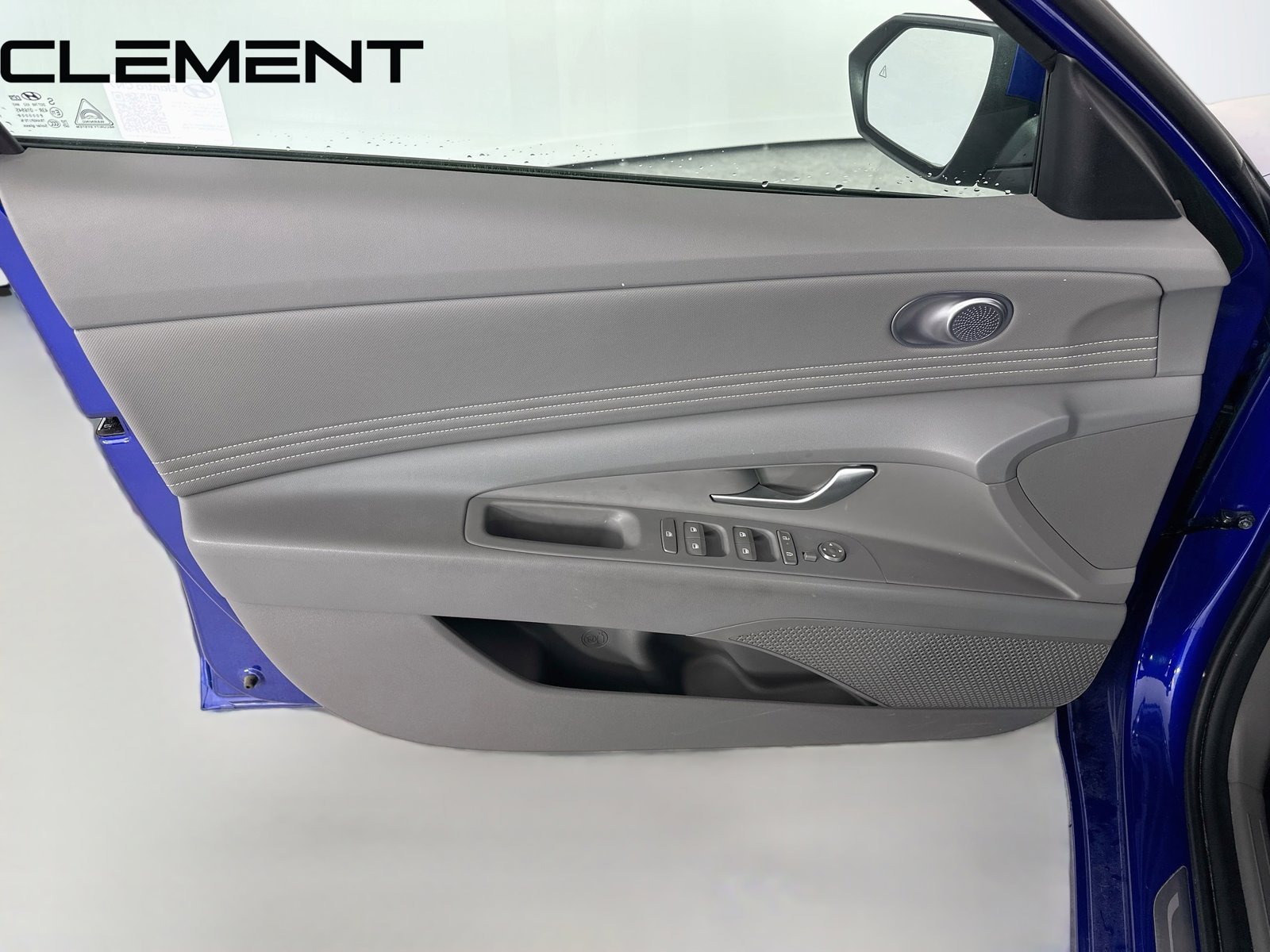 Certified Used 2025 Blue Hyundai SEL Convenience image 28