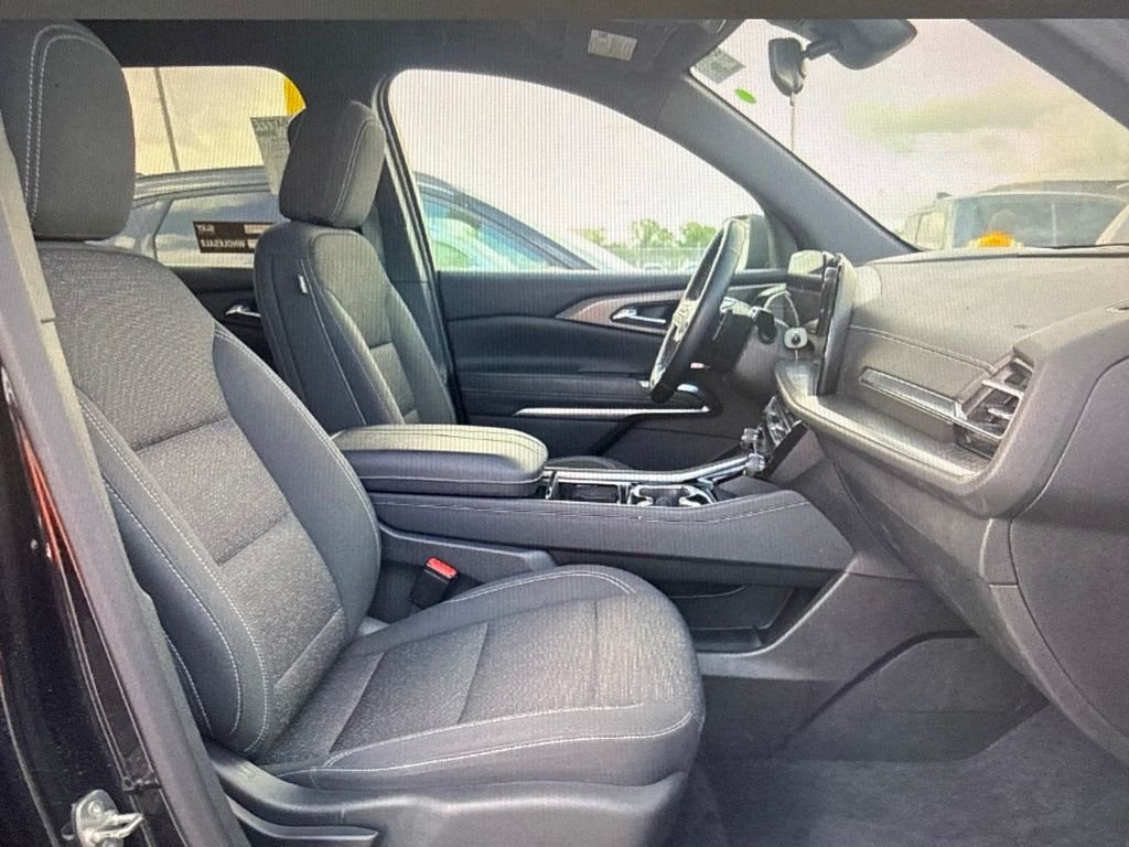Used 2024 Black Chevrolet LT image 7