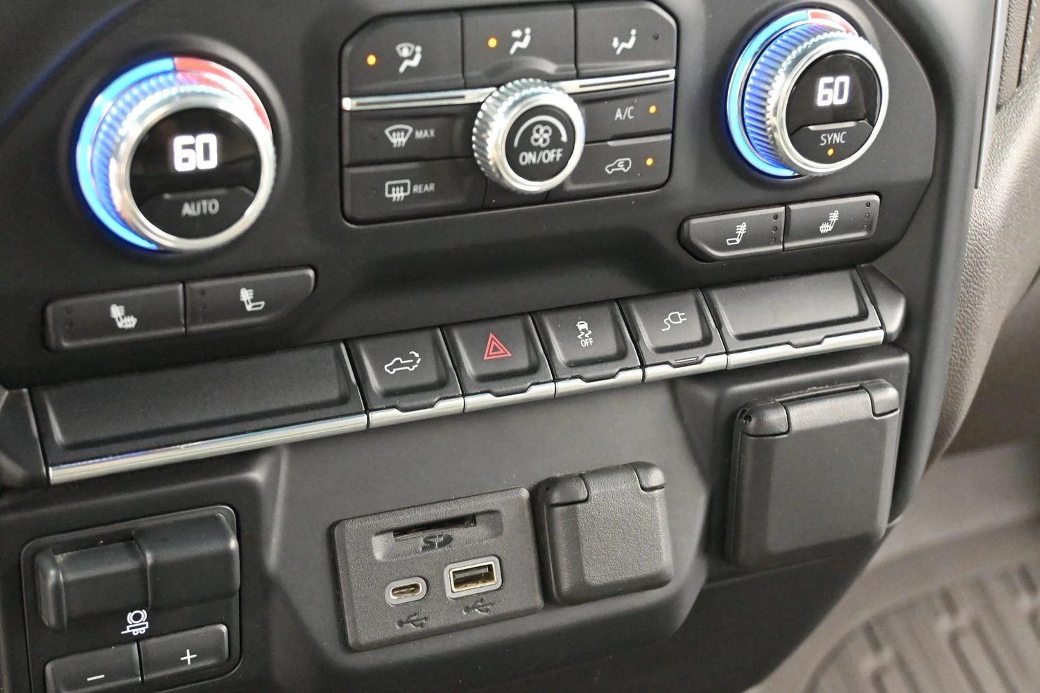Used 2022 Summit White GMC SLT image 24