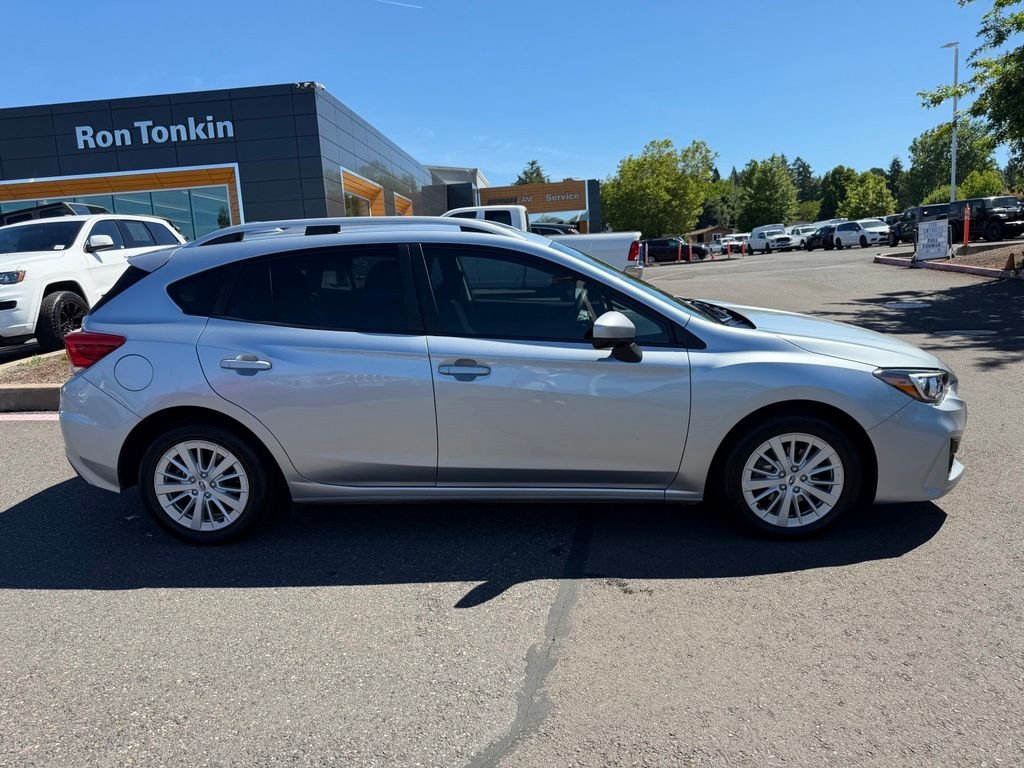 Used 2018 Ice Silver Metallic Subaru 2.0i Premium image 8