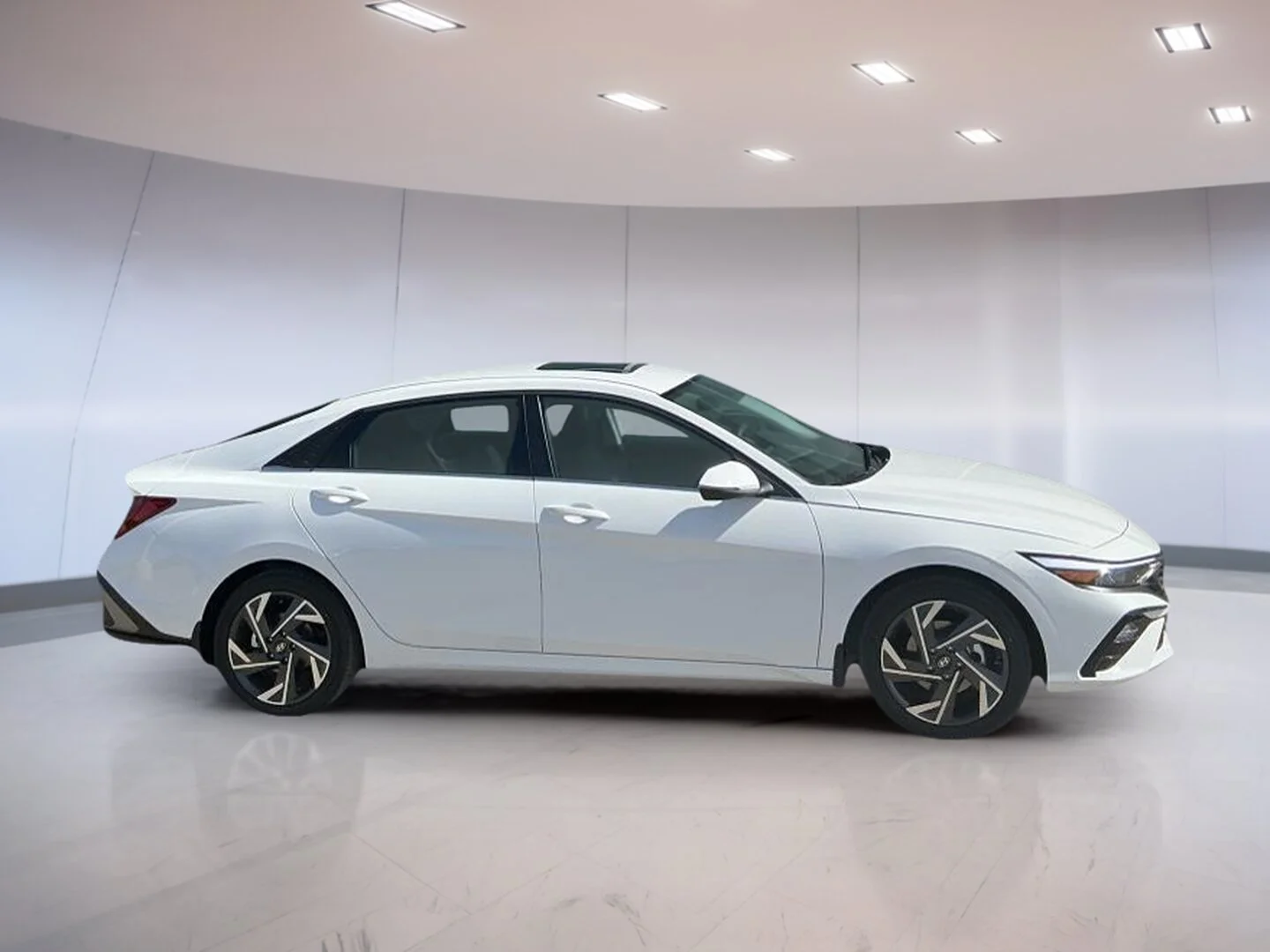 New 2026 White Hyundai Luxury image 7