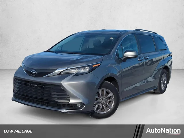 2026 Toyota Sienna XLE