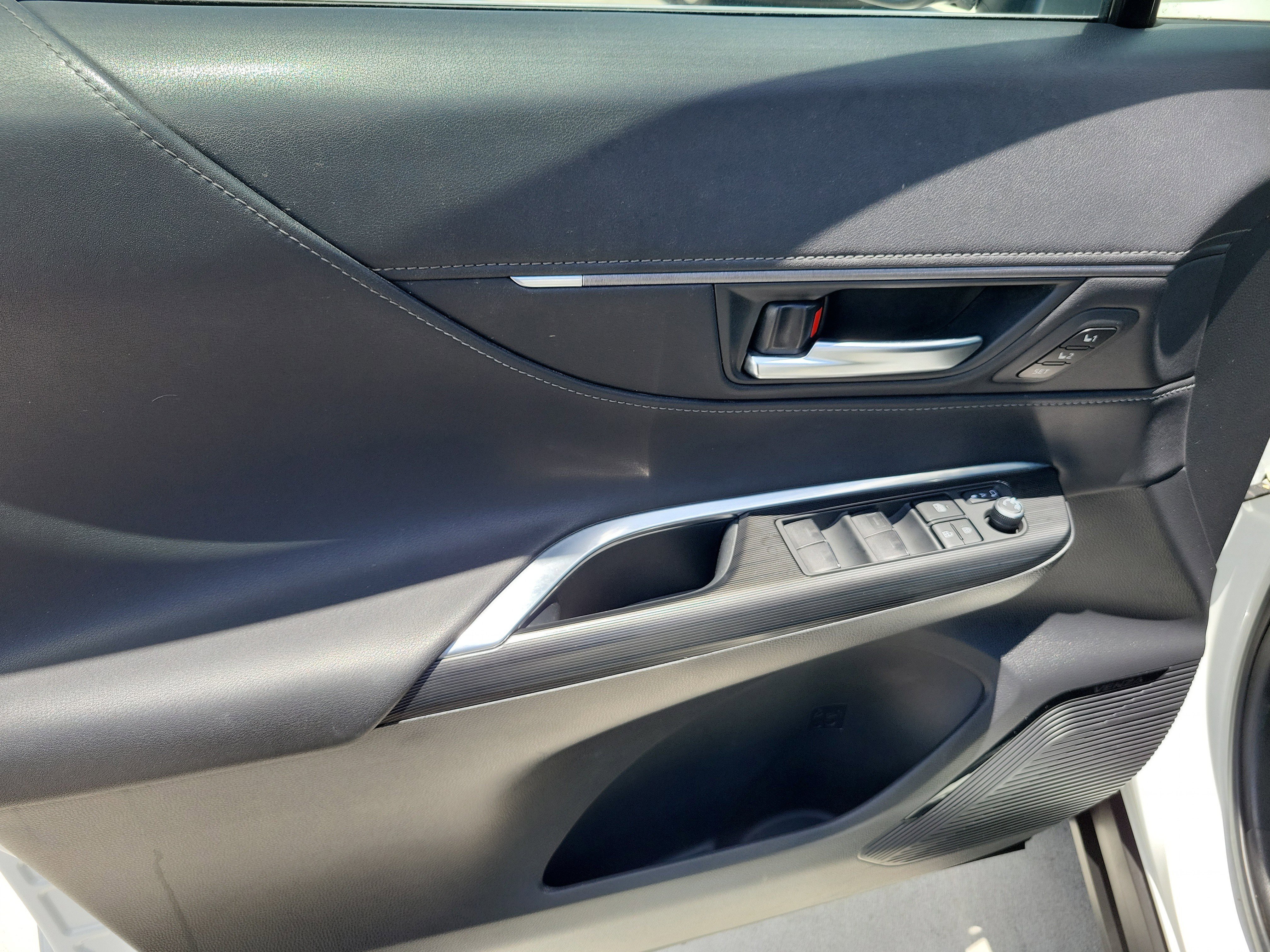 Used 2023 Pearl Toyota XLE image 21
