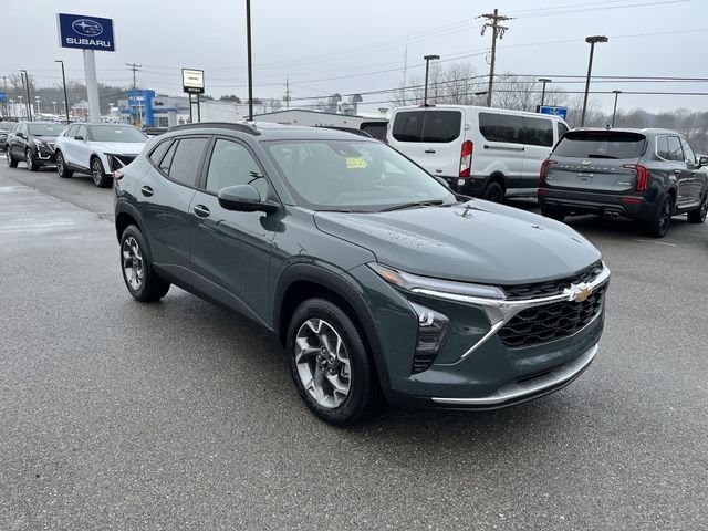 2026 Chevrolet Trax LT - 9