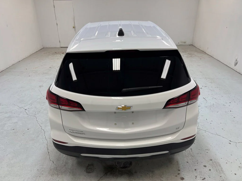 Used 2022 White Chevrolet LT image 3
