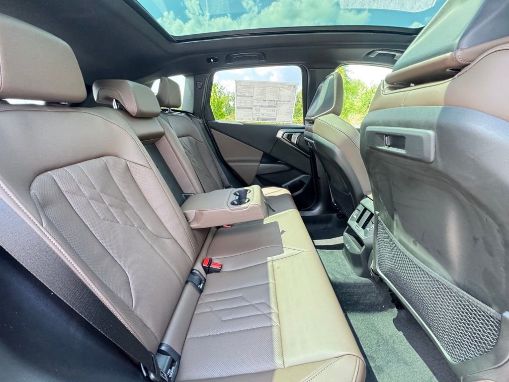 2026 BMW X3 30 - Photo 24