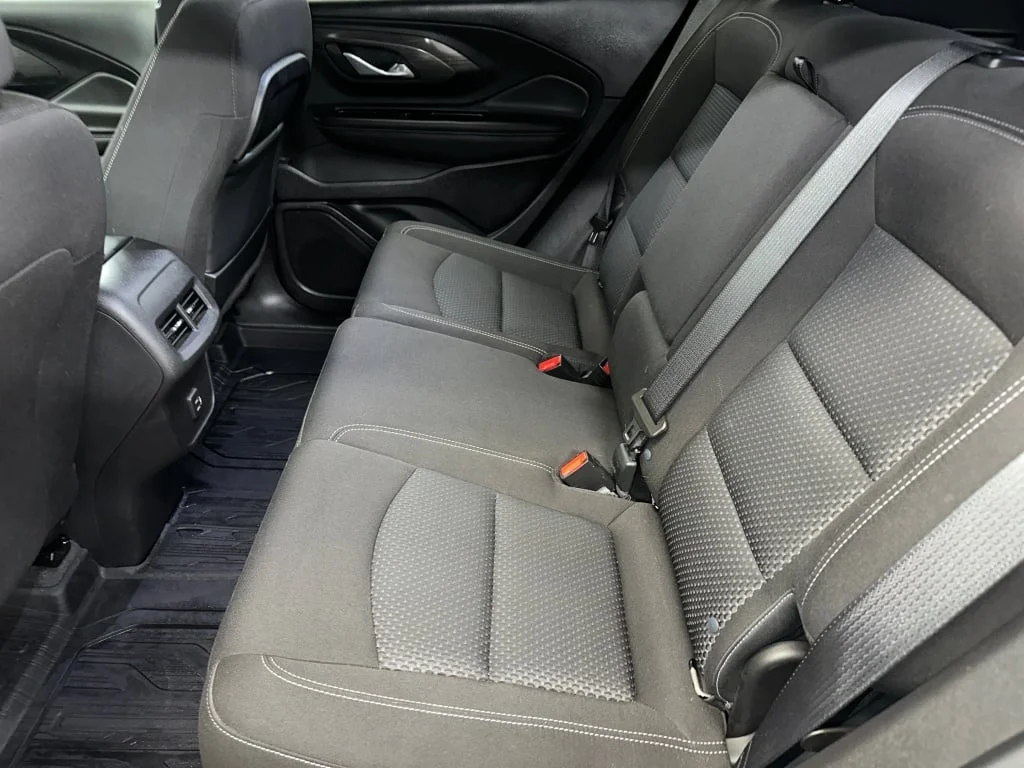 2023 GMC Terrain SLE - Photo 19