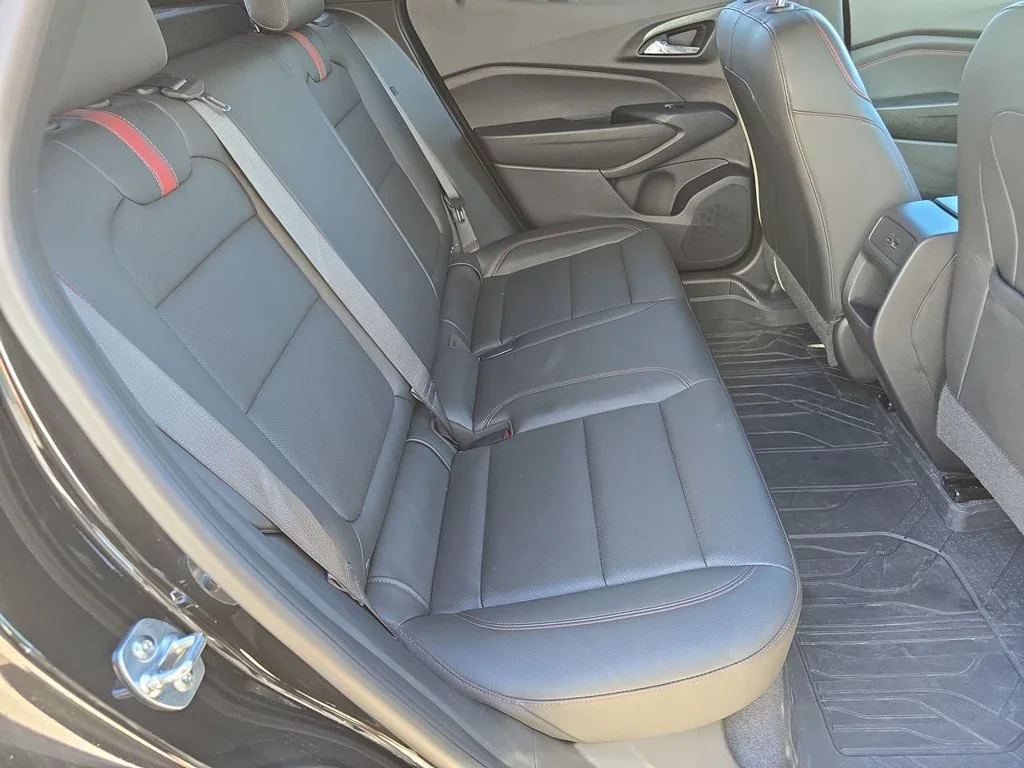 2025 Chevrolet Trax RS - Photo 28