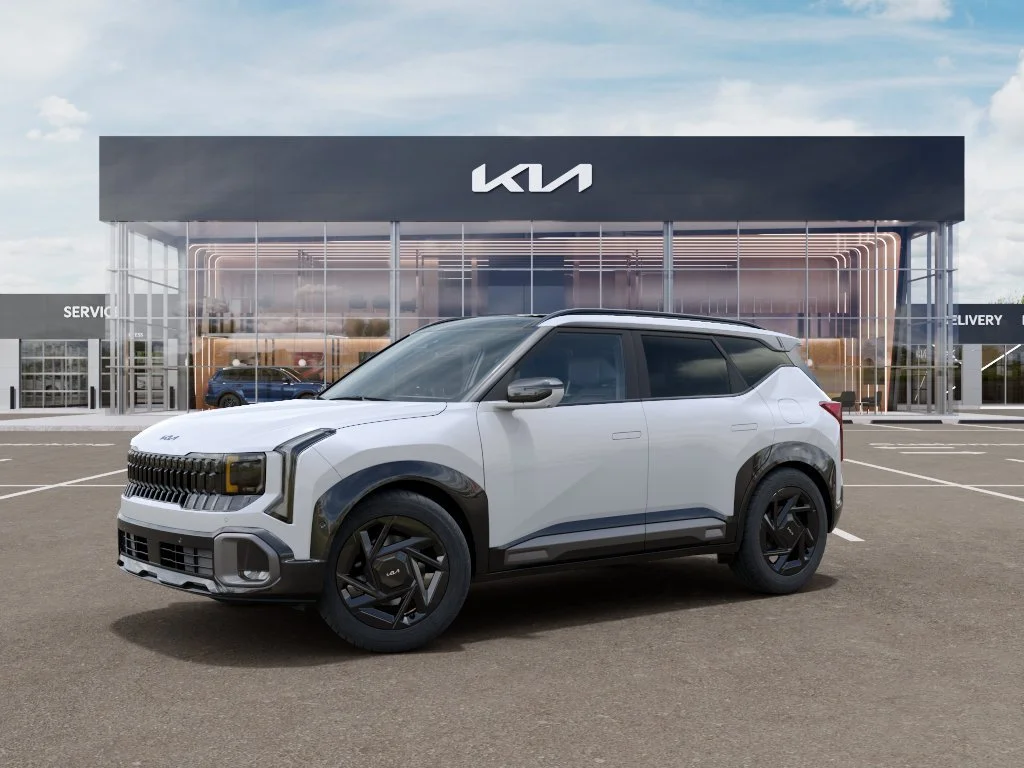 New 2027 Snow White Pearl Kia X-Line SX image 3