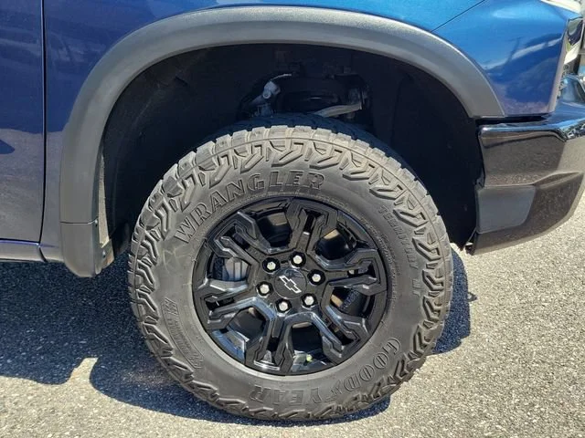 2022 Chevrolet Silverado 1500 ZR2 - Photo 6