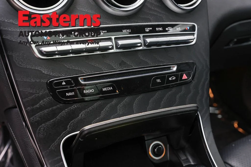 Used 2018 Black Mercedes-Benz GLC 300 image 20