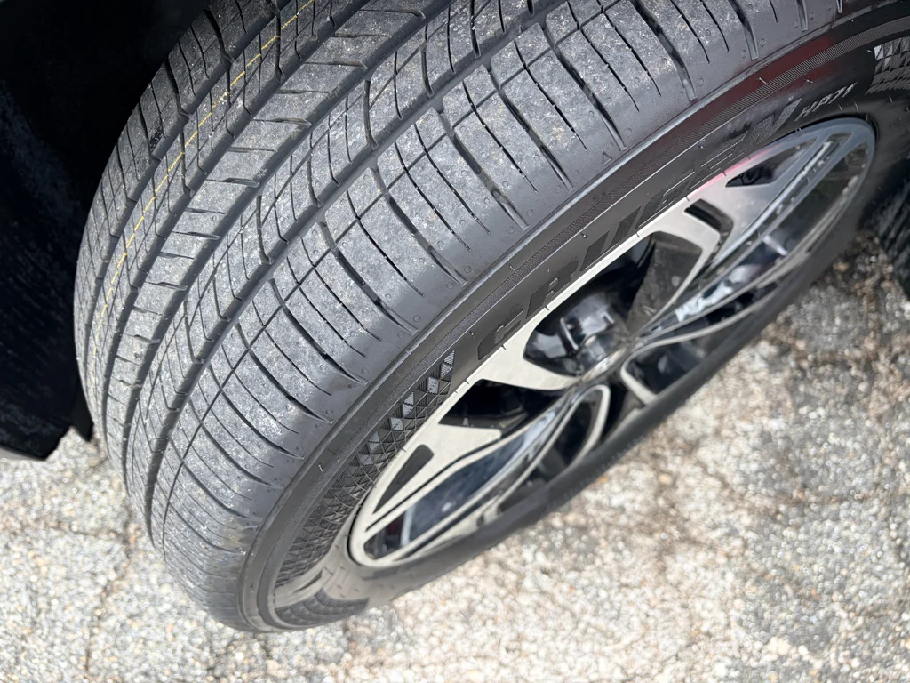Used 2019 Scarlet Red Hyundai Ultimate image 37