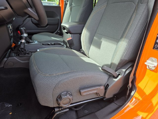 New 2027 Joose Exterior Paint Jeep Sport image 6