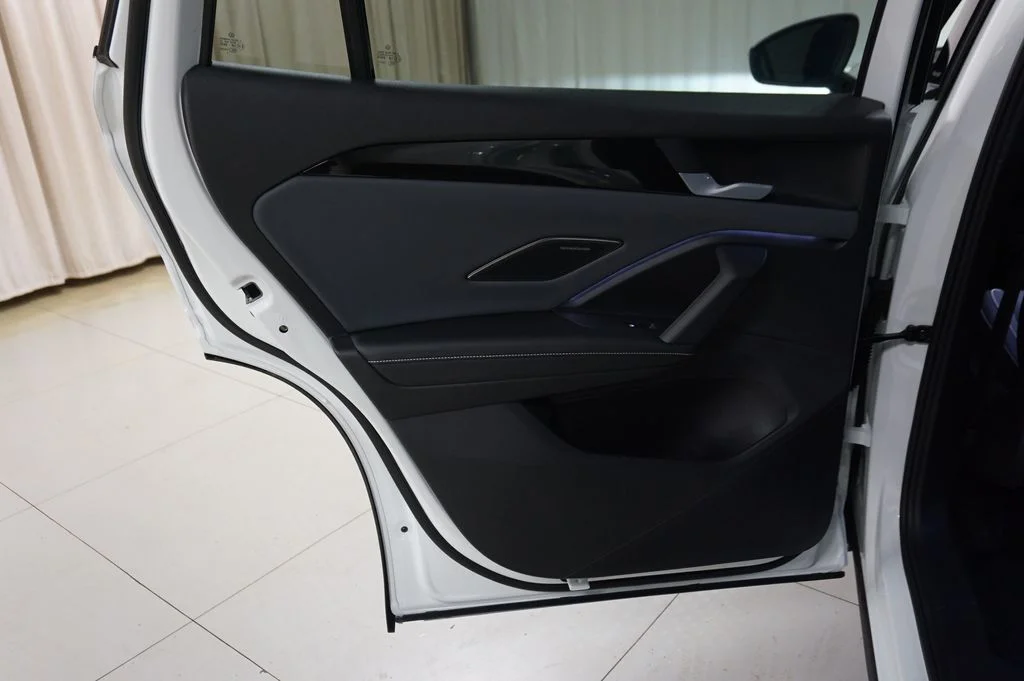 New 2026 Opal White Volkswagen 2.0T SEL R-Line Turbo image 29