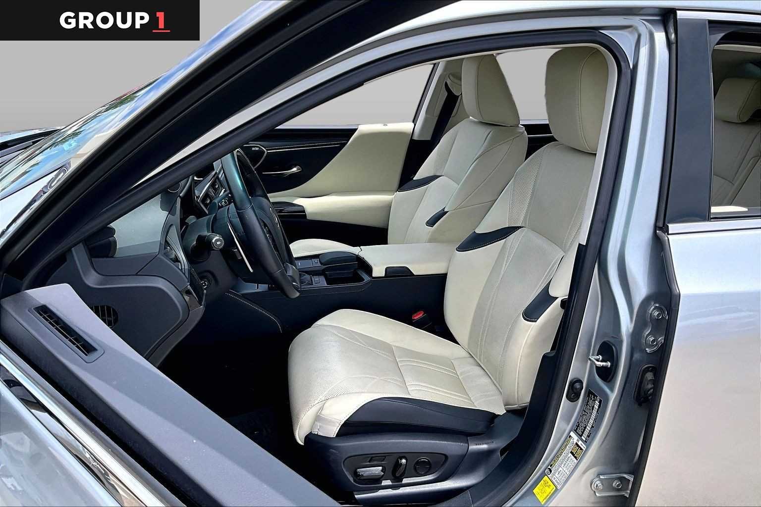 Used 2022 Iridium Lexus Luxury image 7