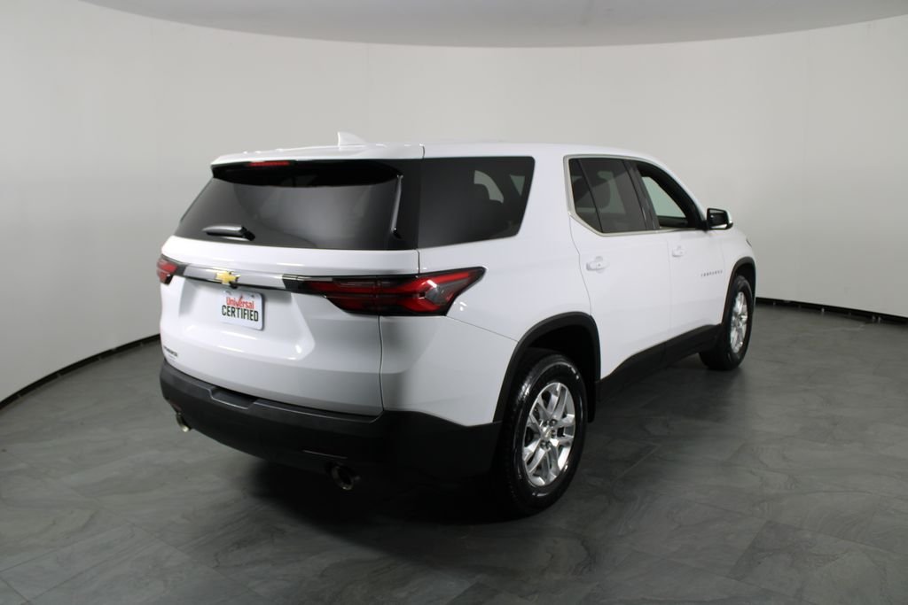 2023 Chevrolet Traverse LS - Photo 12