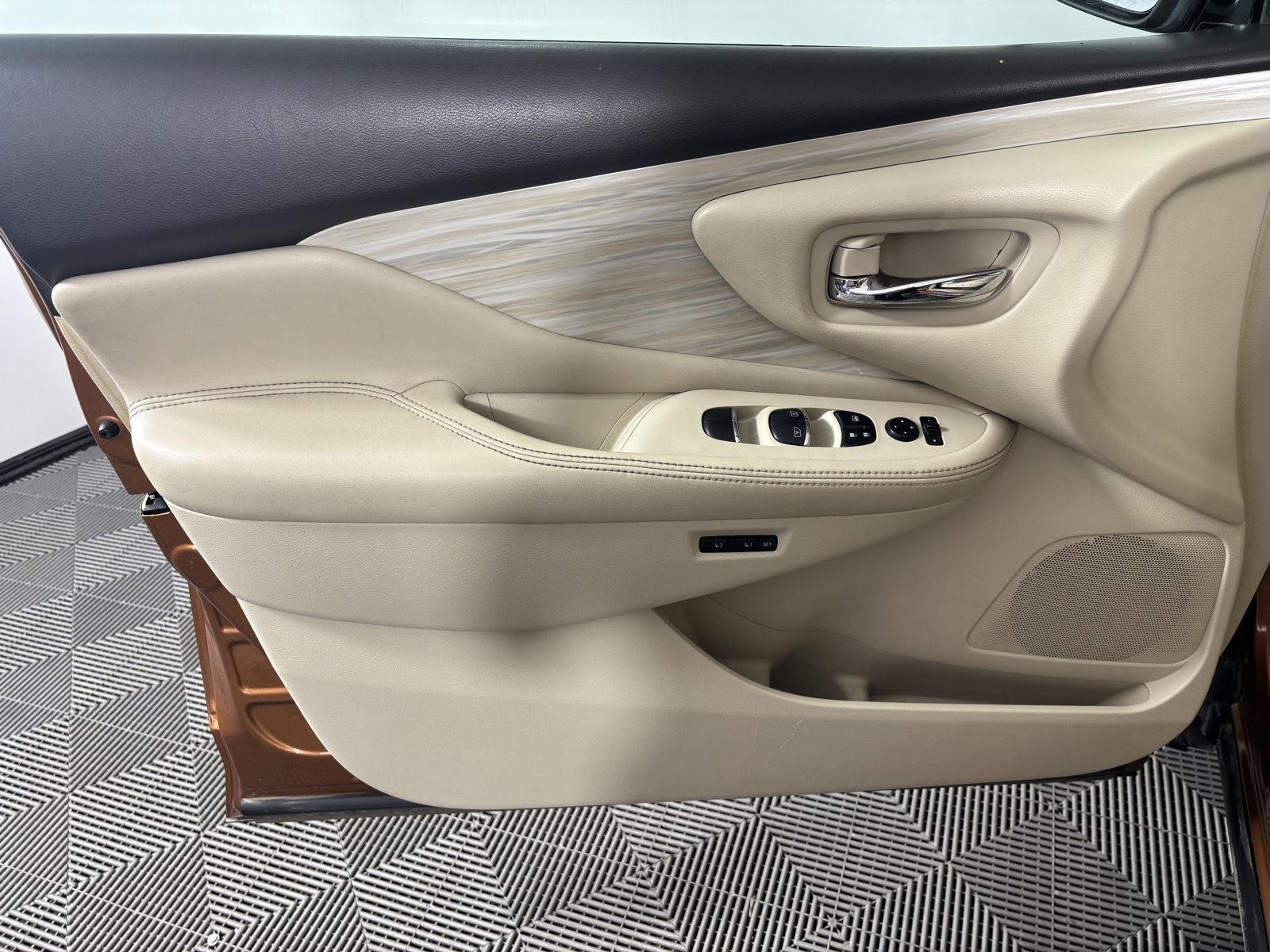 Used 2017 Pacific Sunset Metallic Nissan Platinum image 14